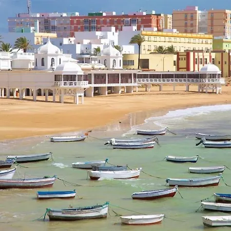 Lyrioshomes Primera Linea De Playa Cadiz